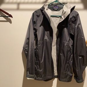 Patagonia windbreaker / rain jacket